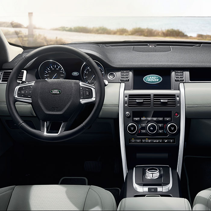 2016 Land Rover Discovery Sport SE Interior Dashboard