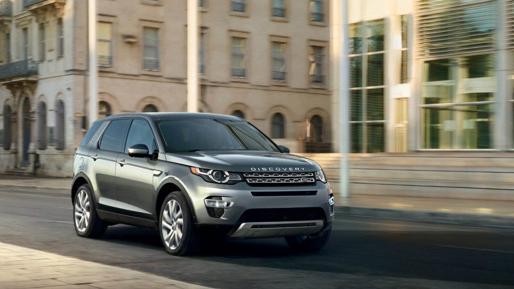 2016 Land Rover Discovery Sport driving
